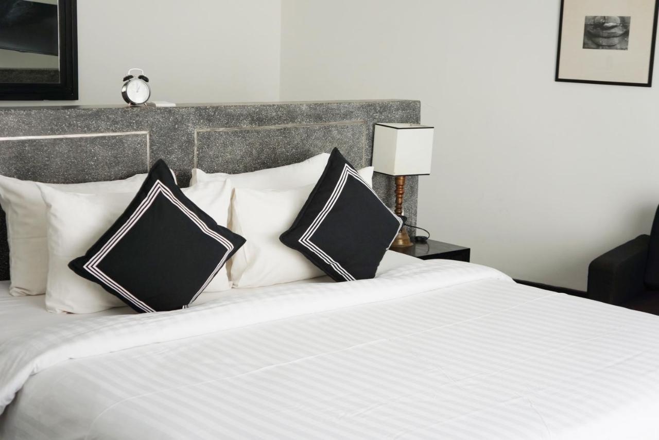 Hotel Ofuro Пном Пен Екстериор снимка
