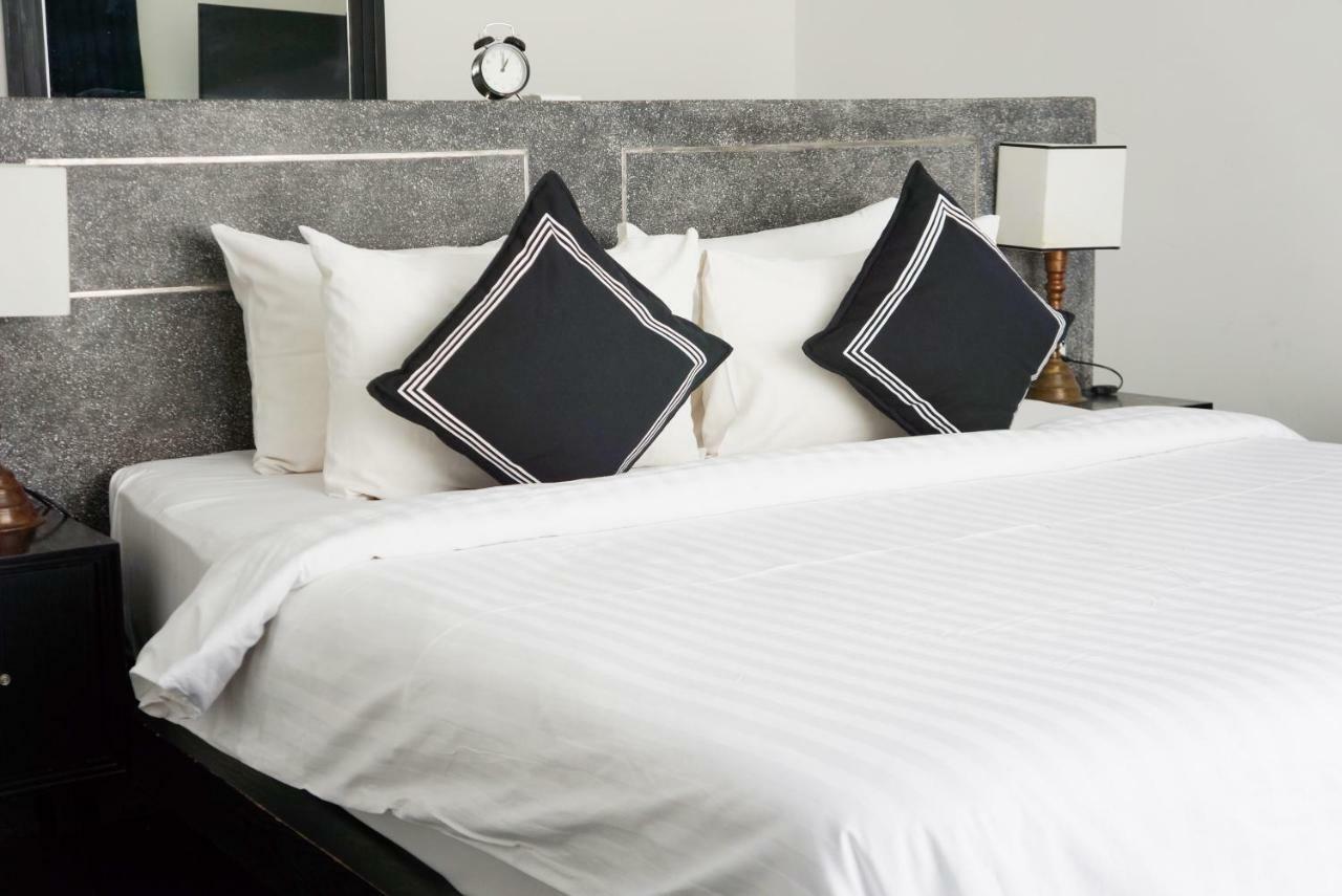 Hotel Ofuro Пном Пен Екстериор снимка